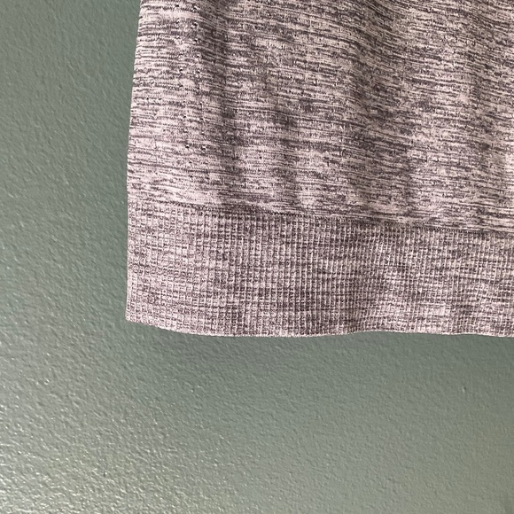 Altheta Seamless Heather Tank! / NWT!!  🥳 - Picture 5 of 10